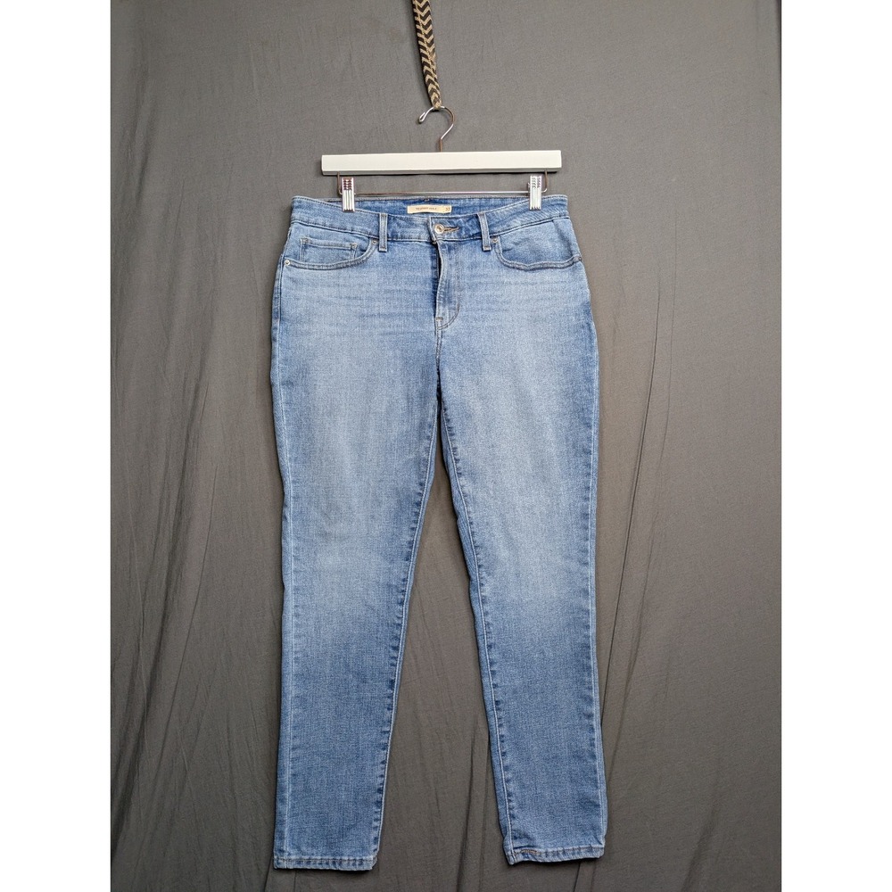 LEVIS 711 SKINNY JEANS size 30 Women's Light Blue‎ Jeans